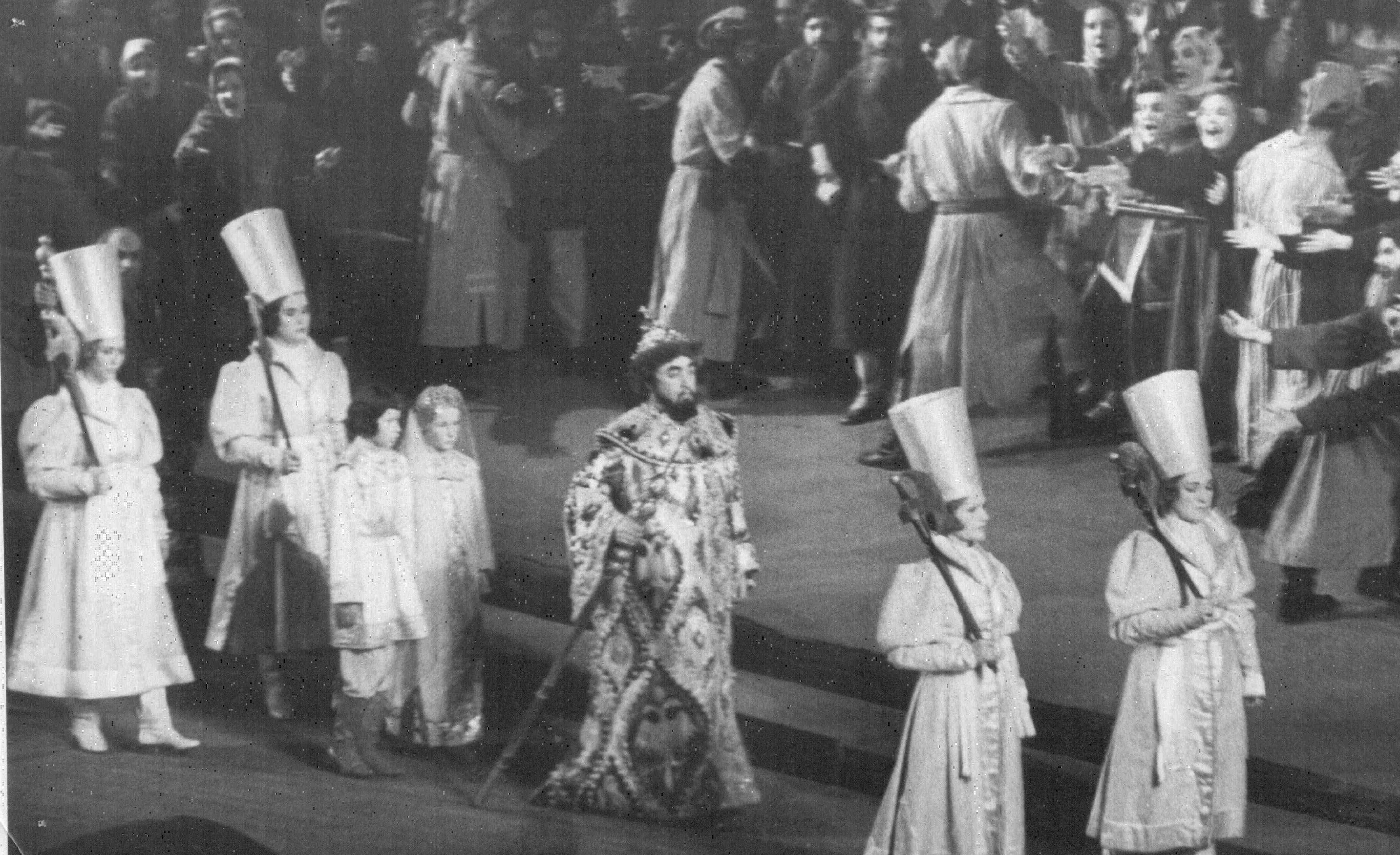 Сцена из оперы «Борис Годунов» М. Мусоргский&#40;постановка 1962&#41;